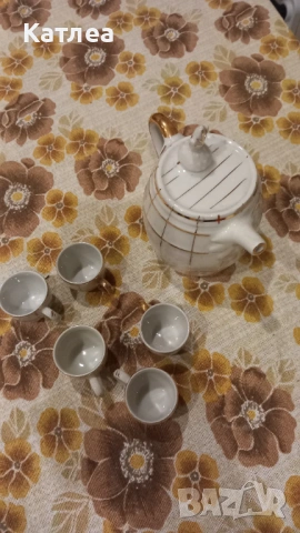 Порцеланова каничка буре с чаши, снимка 6 - Сервизи - 53616686