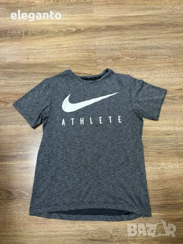 Юношеска тениска NIKE T-SHIRT DB MESH SWOOSH ATHLETE , L/154 размер , снимка 2 - Тениски - 53862723