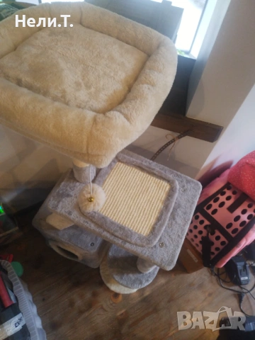 Ново котешко дърво