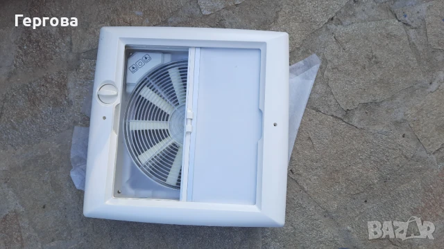 Люк с вентилатор THULE, снимка 13 - Къмпинг мебели - 46629246