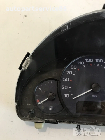 Скоростомер и тахометър ляво управление за Peugeot 1007 1.4 HDi (2006) 9658241680, снимка 2 - Части - 53560548