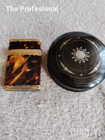 Пудриера и портомоне