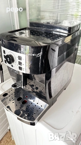 Delonghi magnifica S, снимка 4 - Кафемашини - 54280335