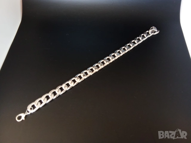 Бижутериен подаръчен комплект подарък за мъж часовник и гривна, снимка 4 - Бижутерийни комплекти - 53559552