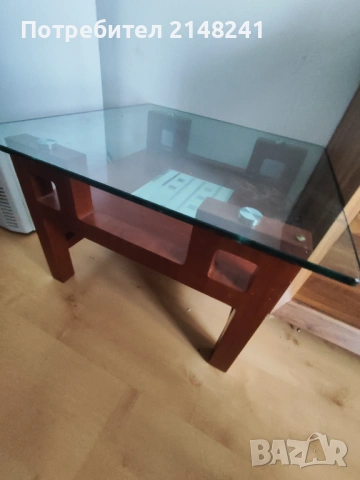 Подарявам  скрин  за хол и холна масичка  със закалено стъкло, снимка 3 - Скринове - 53175624