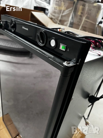 Хладилник Dometic RM5380  (Свален от чисто нов Кемпер)  , снимка 6 - Хладилни чанти - 51291725