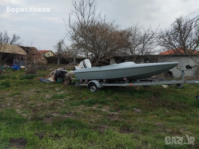 Моторна лодка