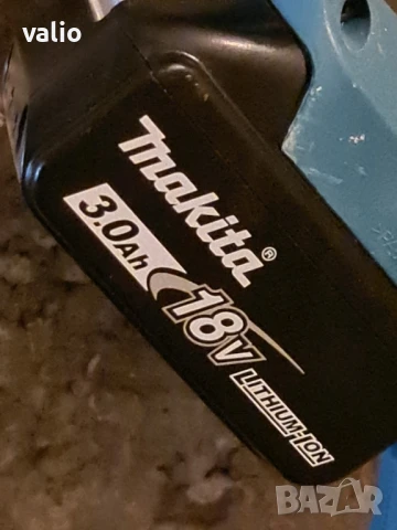 Акумулаторен тример Makita DUR 181, снимка 3 - Градинска техника - 51124164