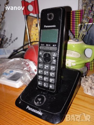 Panasonic безжичен телефон , снимка 1 - Стационарни телефони и факсове - 46261042