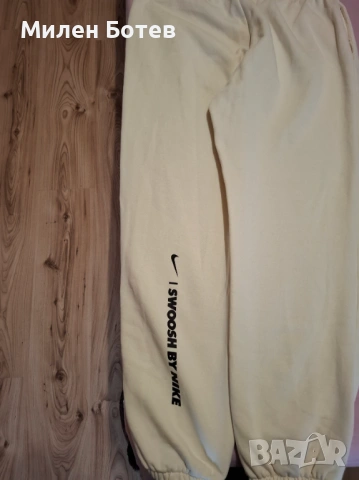 Дамско долнище NIKE, снимка 2 - Спортни екипи - 53301950