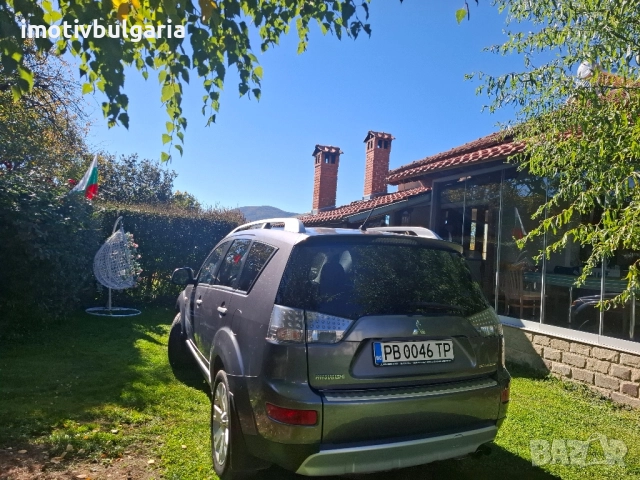 Джип Mitsubishi Outlander, снимка 10 - Автомобили и джипове - 52119017