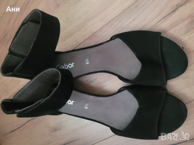 Велурени сандали Gabor 39 номер, снимка 4 - Сандали - 50956330