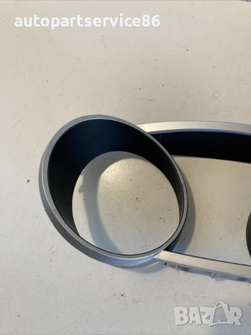 Обиколка/рамка на скоростомер за десен волан за Peugeot 4007 2.2 HDI (2009), снимка 3 - Части - 53677338