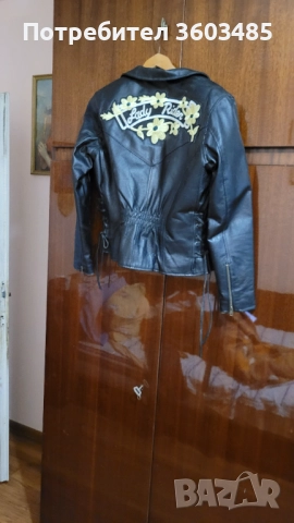 Дамско кожено яке, снимка 1