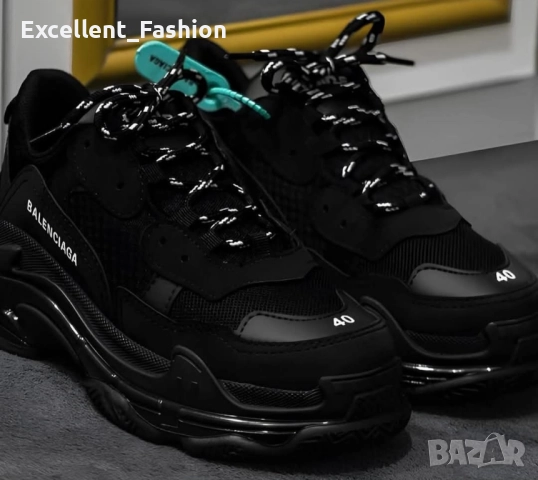 Унисекс модел Balenciaga triple S 