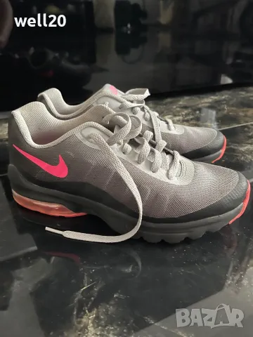 Дамски маратонки Nike, оригинални! , снимка 1 - Маратонки - 49693561