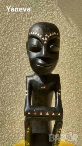 Африканска ,ръчно изработена дърворезба със седеф на мислител. , снимка 3 - Статуетки - 54058006
