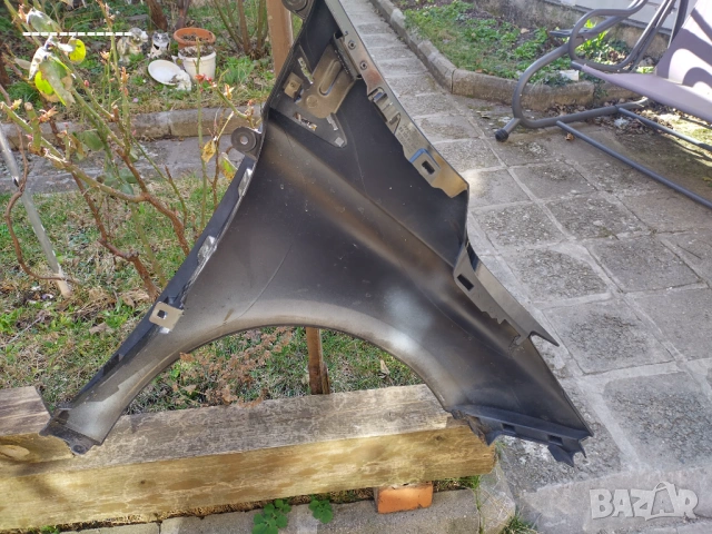 Ляв калник Рено Зое, снимка 4 - Части - 53693727