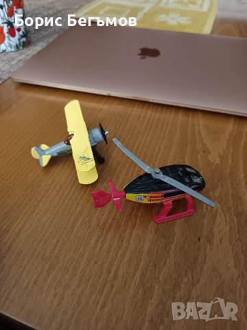 Лот жълт биплан и хеликоптер Matchbox 2 за 10, снимка 5 - Колекции - 53994832