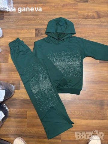 Дамски екип с камъни , снимка 3 - Спортни екипи - 53121886