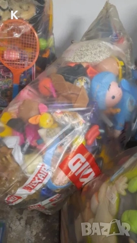 чували с играчки по 50лв