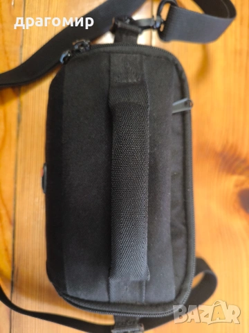 фотографска чантичка LOWEPRO , снимка 3 - Чанти, стативи, аксесоари - 54216797