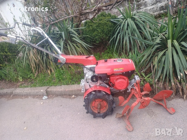 Honda F800 мотокултиватор мотоблок с прикачен инвентар