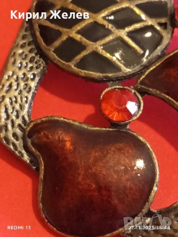 АБСТРАКТНА ВИСУЛКА с ЧЕРВЕН ЕМАЙЛ и КРИСТАЛИ ДИЗАЙНЕРСКО БИЖУ 25226, снимка 4 - Колиета, медальони, синджири - 52503368