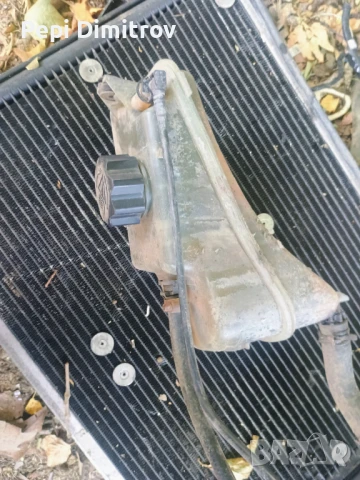 Казанче антифриз Peugeot Partner Combispace (05.1996 - 12.2015), снимка 2 - Части - 51116403