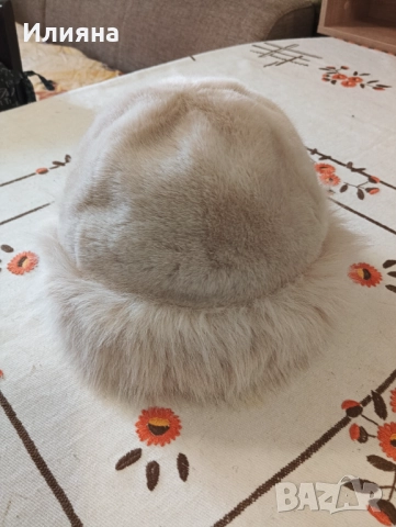 Дамски зимни шапки, снимка 6 - Шапки - 52262411