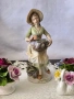 Фигурка на момиче с кошница грозде , снимка 1
