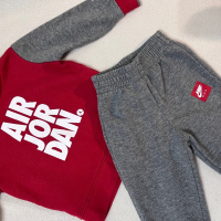 Nike Jordan анцуг екип 12-18 м , снимка 2 - Комплекти за бебе - 44943135