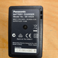 Lumix Panasonic DE-A42, снимка 2 - Батерии, зарядни - 44936655