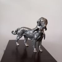 Много красива и детайлно  изработена статуетка на ловно куче. Бронз., снимка 5 - Статуетки - 45596556