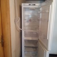Продам Хладилник производство от Германия, в много добро състояние е Хладилника и Работи., снимка 4 - Хладилници - 45489890