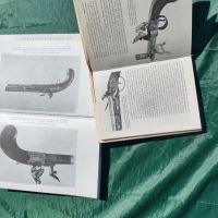 Два справочника за кремъчни и капсулни пистолети, снимка 2 - Енциклопедии, справочници - 45210370