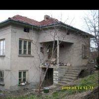 Къща в с. Деветаки обл. Ловеч, снимка 1 - Къщи - 45593554