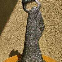 Футуристична, метална  статуетка "Жената лебед" , снимка 3 - Декорация за дома - 45750536