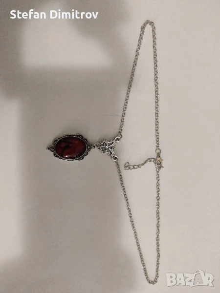 Викториански медальон с червен камък, снимка 1