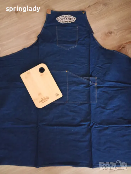 Комплект дъска и престилка Орехите, снимка 1