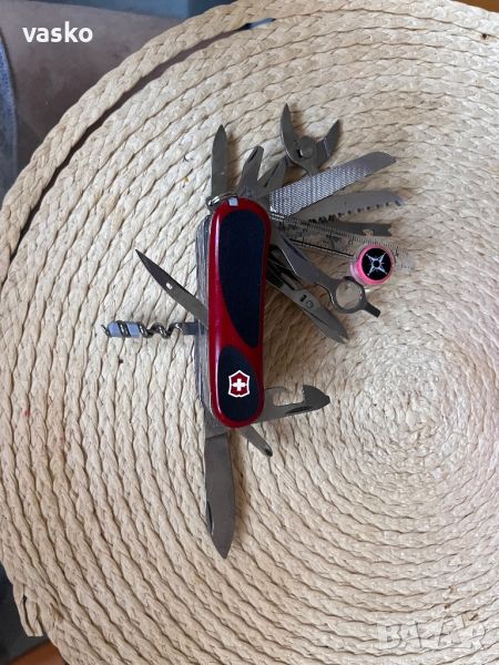 Victorinox-перфектен, снимка 1