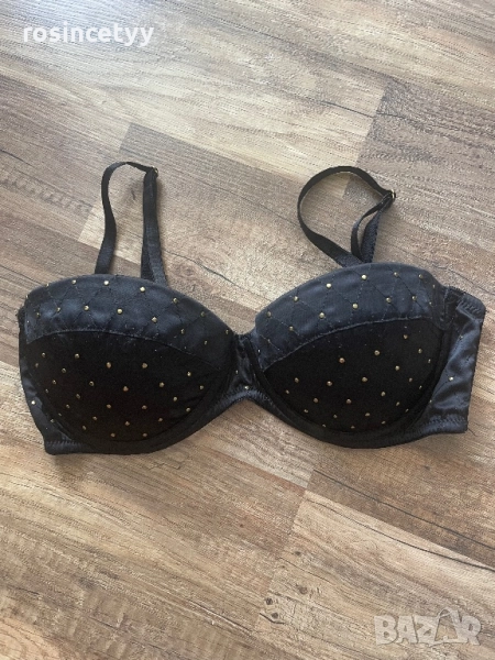 Сутиен с капси , снимка 1