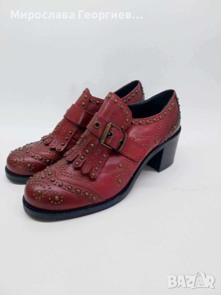 Винтидж италиански дамски обувки с капси, Червени обувки с месингови капси, Размер 39, снимка 1