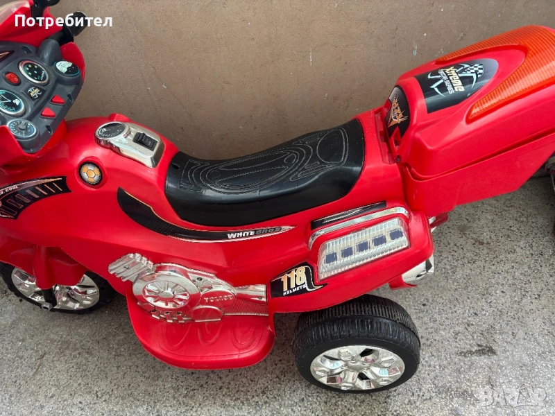 Детски Акумулаторен мотор за деца със звуци и светлини, снимка 1