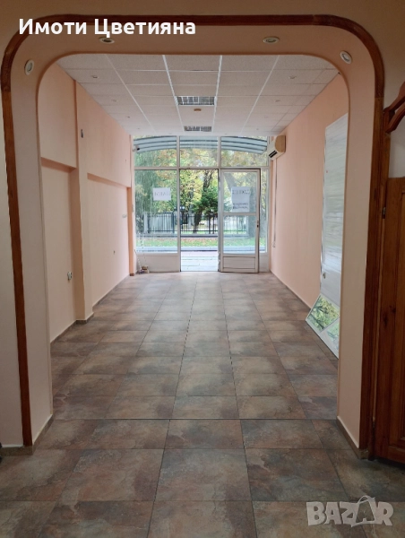 Помещение под наем - Център, снимка 1