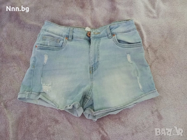 Шорти , снимка 2 - Къси панталони и бермуди - 51597694