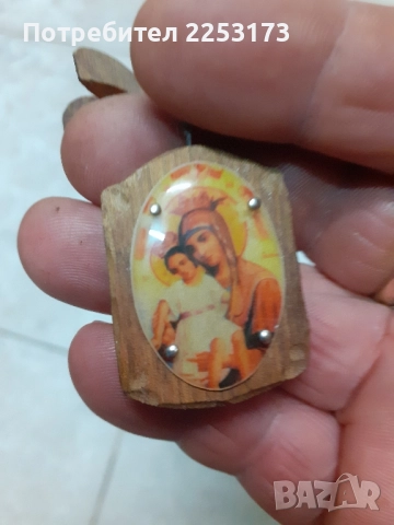 Дървен гердан с икона, снимка 4 - Колиета, медальони, синджири - 51771598