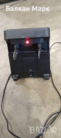 Гараж за робот косачка WORX WA0810 + зарядна станция + адаптер, снимка 4 - Градинска техника - 52812392