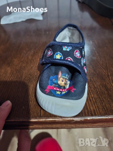 детски вътрешни обувки , снимка 2 - Детски обувки - 53412577