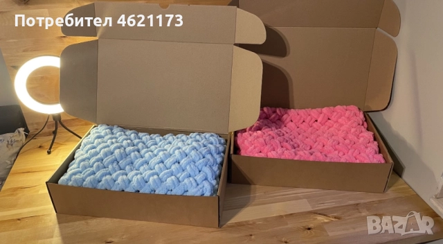 Ръчно плетени одеала от Alize Puffy, снимка 3 - Други - 52031143